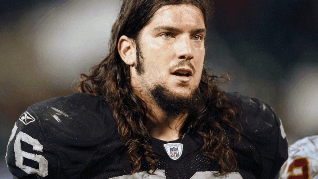 元NFLのオフェンシブガードであるロバート・ギャラリー選手